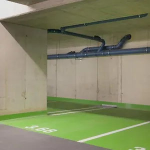 Premium With Balcony! Free Garage Parking Included! Apartament