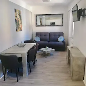 https://joli-appartement-tout-equipe-sur-le-port.fr-provencehotel.com