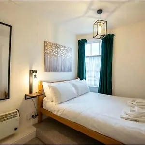  Apartment Sea Side Flat 5 With Fast Wifi And Free Parking United Kingdom