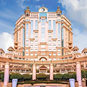 ***** Hotel Swissotel Al Murooj Emiratele Arabe Unite