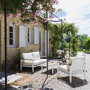 https://gite-petit-luberon-chez-manon-en-luberon.fr-provencehotel.com