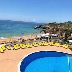 https://borda-dagua-praia-da-oura.hotelaalgarve.com