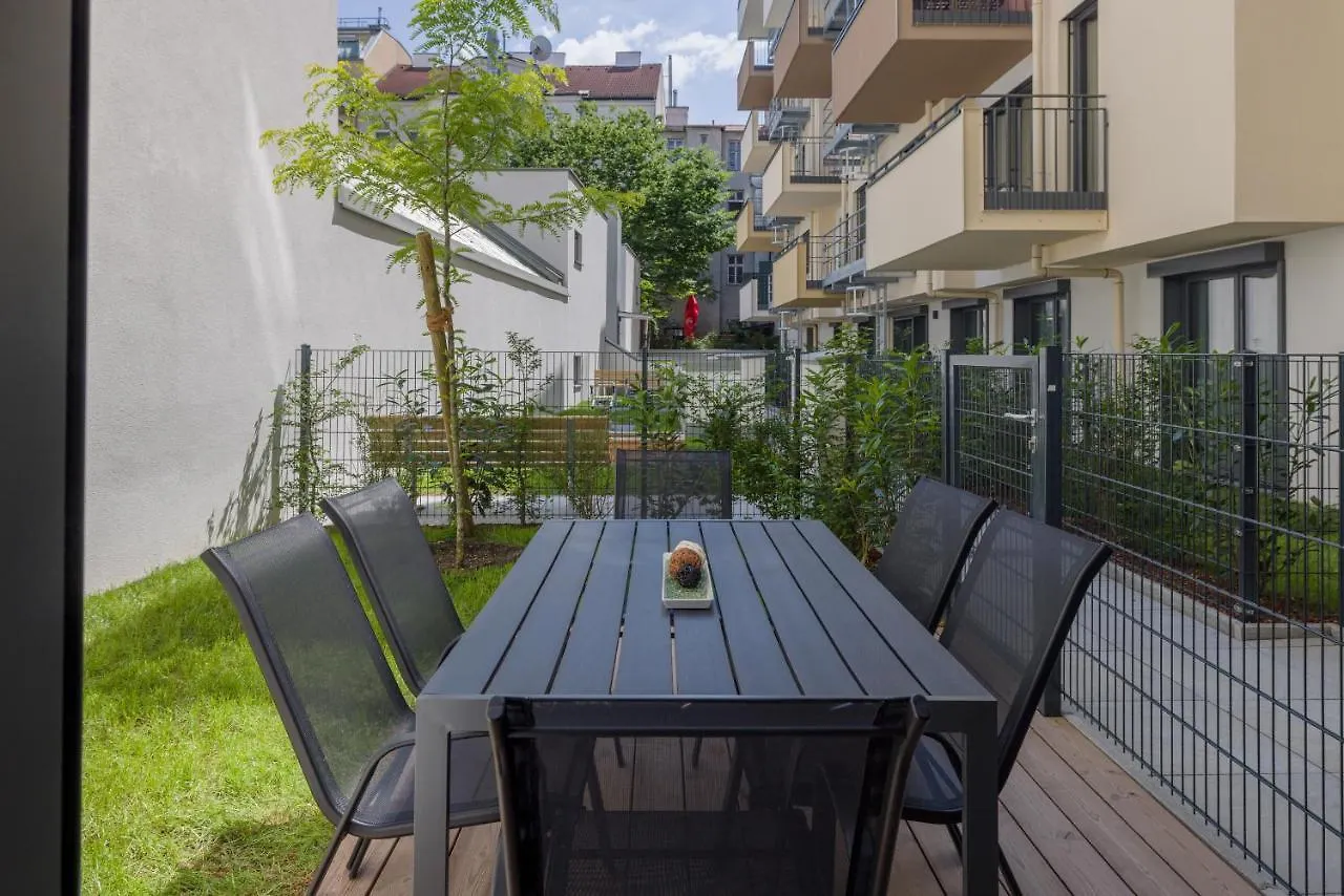 Yourapartment Theresien Viena 0*,