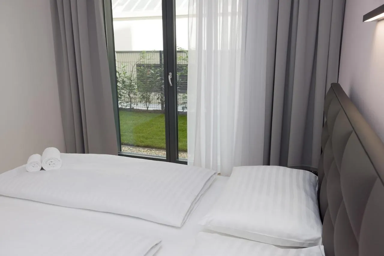 Yourapartment Theresien Viena 0*,