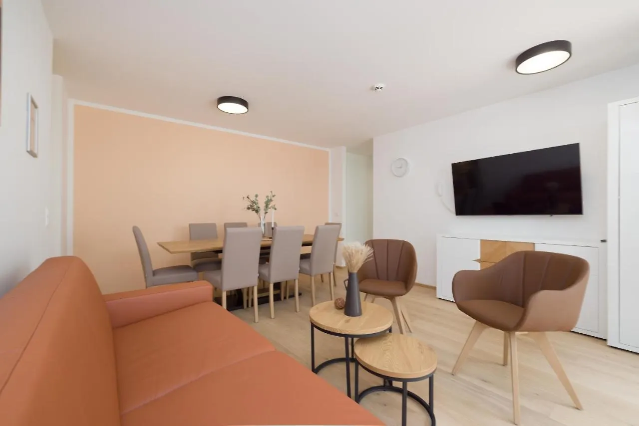 Yourapartment Theresien Viena 0*,